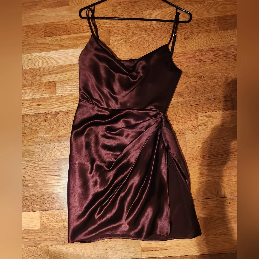 House of CB altered Reva Dress mini version in Raisin (professionally altered) - Picture 7 of 7